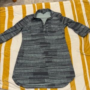 Title Nine Adventurista Geometric Gray and Blue dress